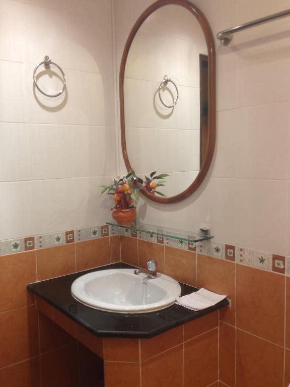 China Guest Inn 曼谷 客房 照片